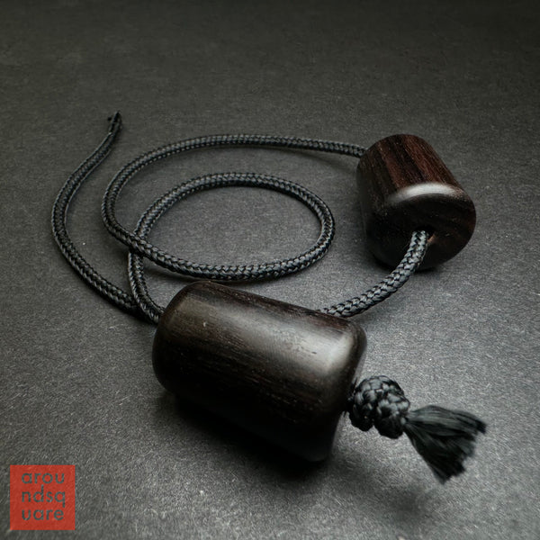 Large Mangas Begleri - Wood Editions