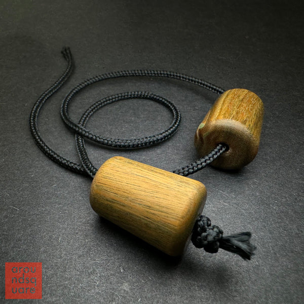 Large Mangas Begleri - Wood Editions