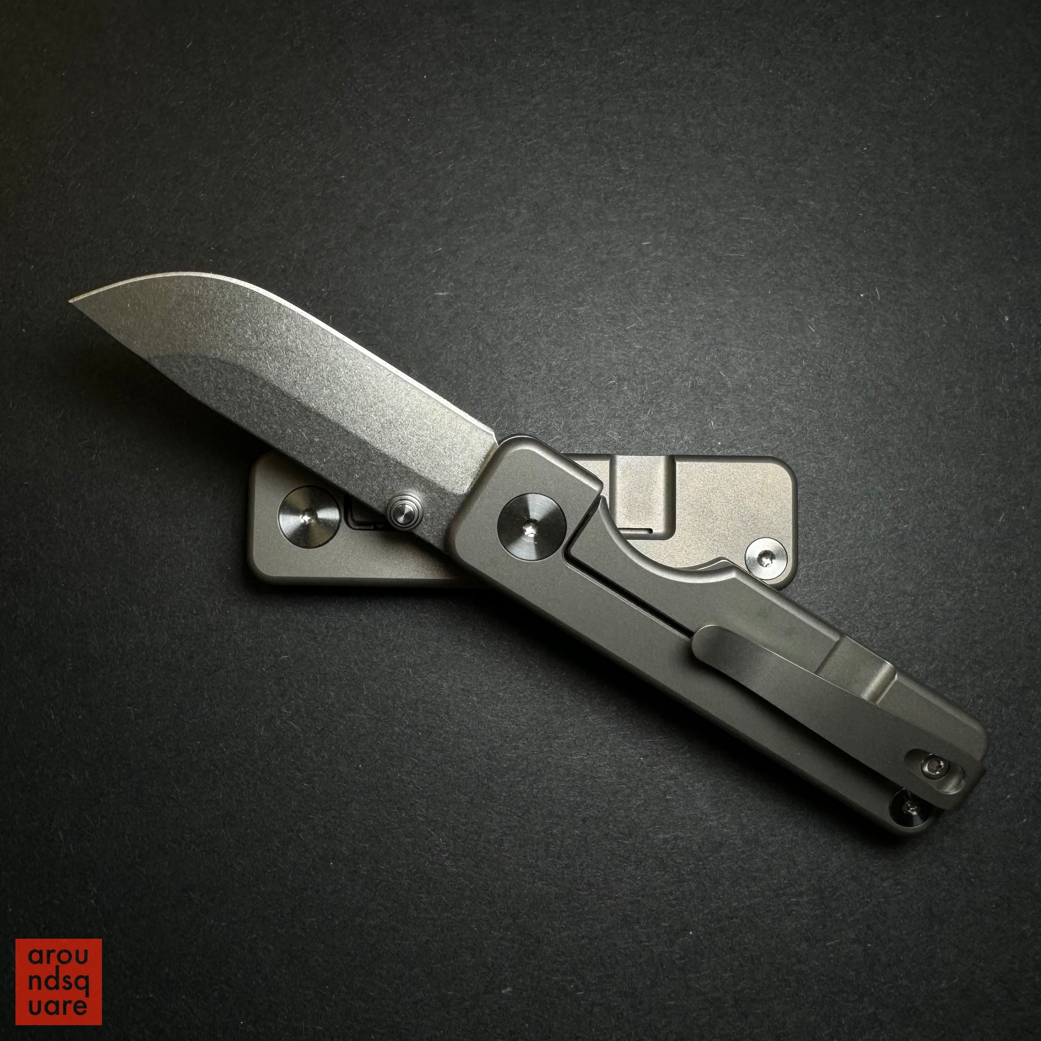 The Base - Pocket Knife