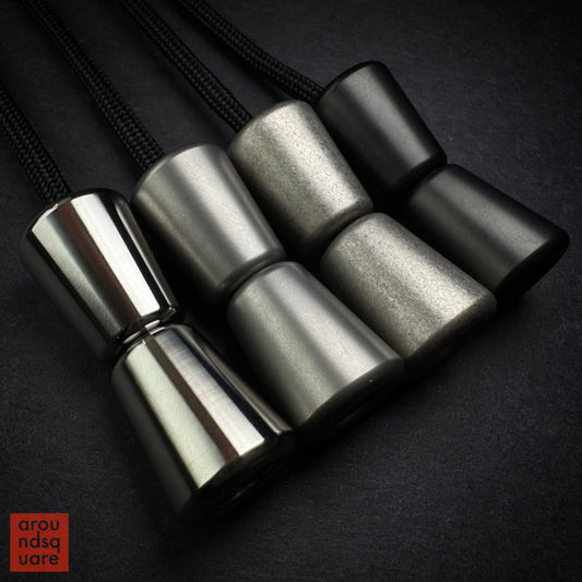 Mangas Begleri - Titanium Editions